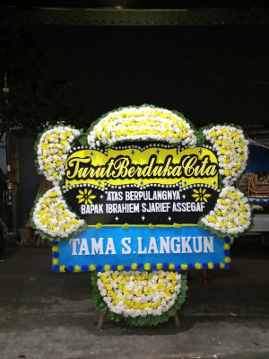 Papan Bunga Duka di Metro Utara